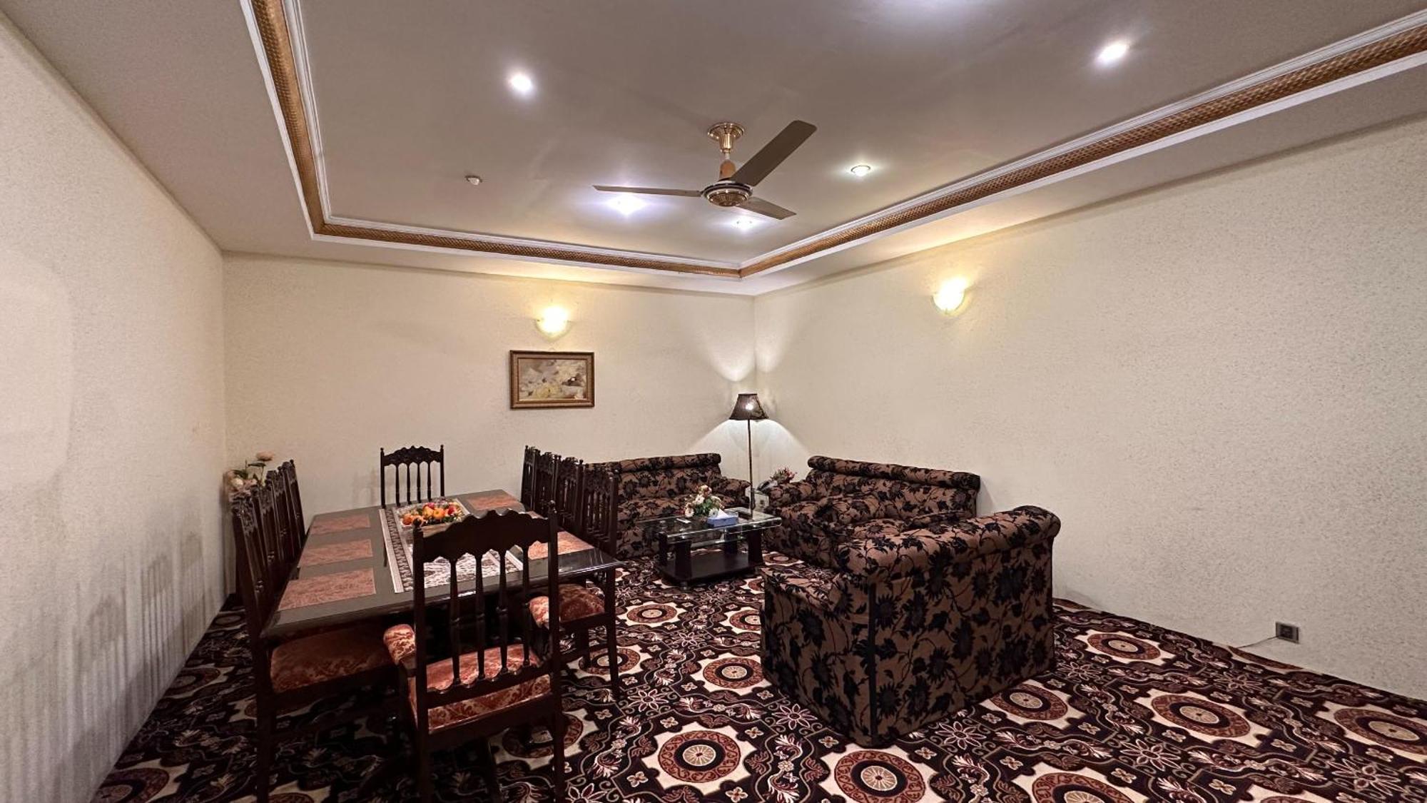 Indus Hotel Hyderabad Eksteriør billede
