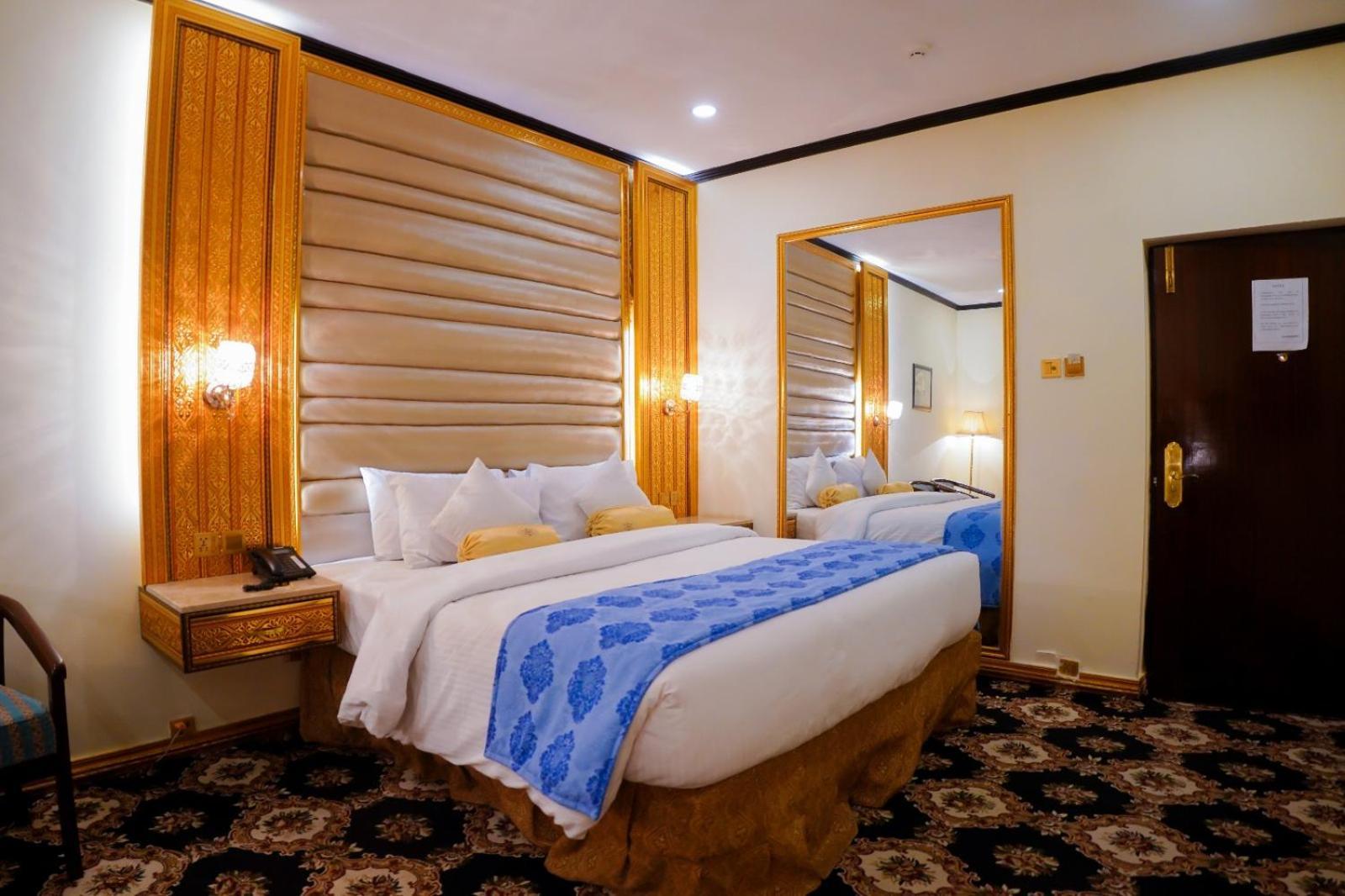 Indus Hotel Hyderabad Eksteriør billede