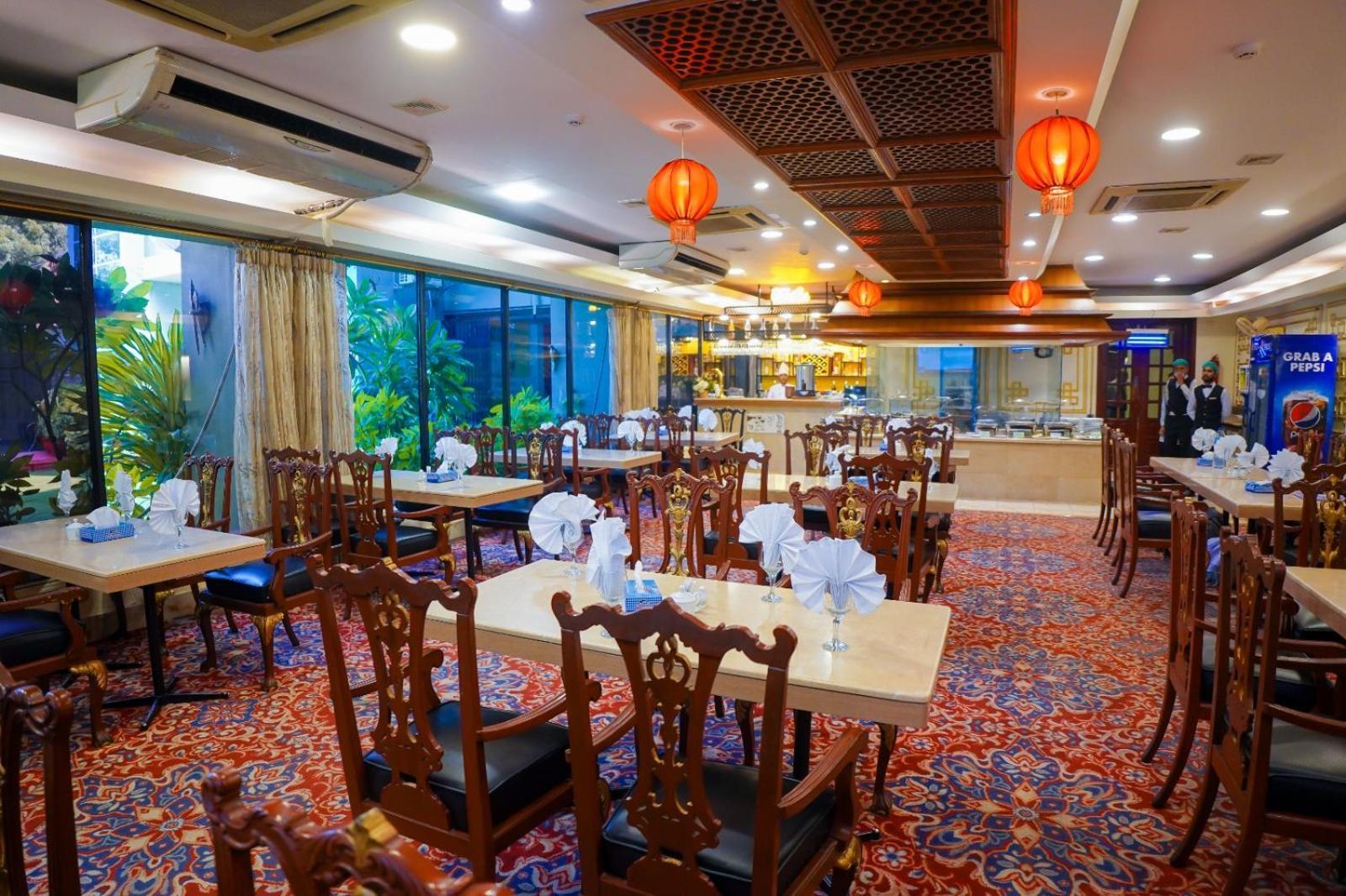 Indus Hotel Hyderabad Eksteriør billede