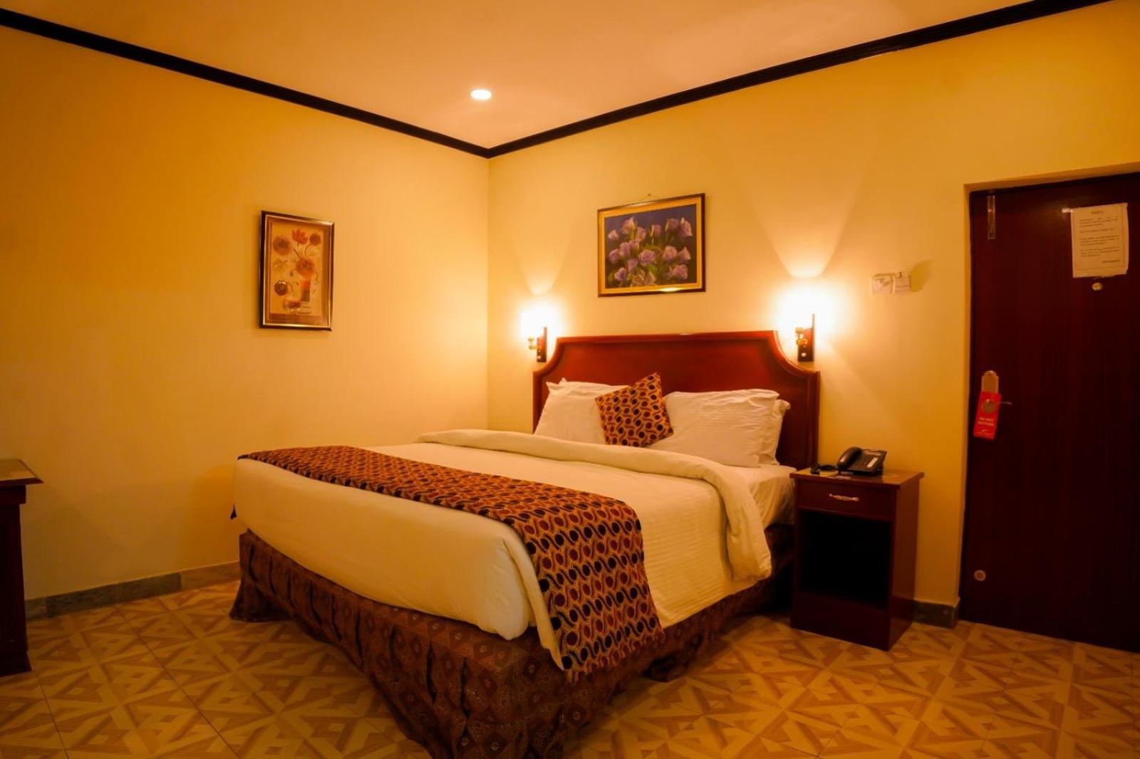 Indus Hotel Hyderabad Eksteriør billede