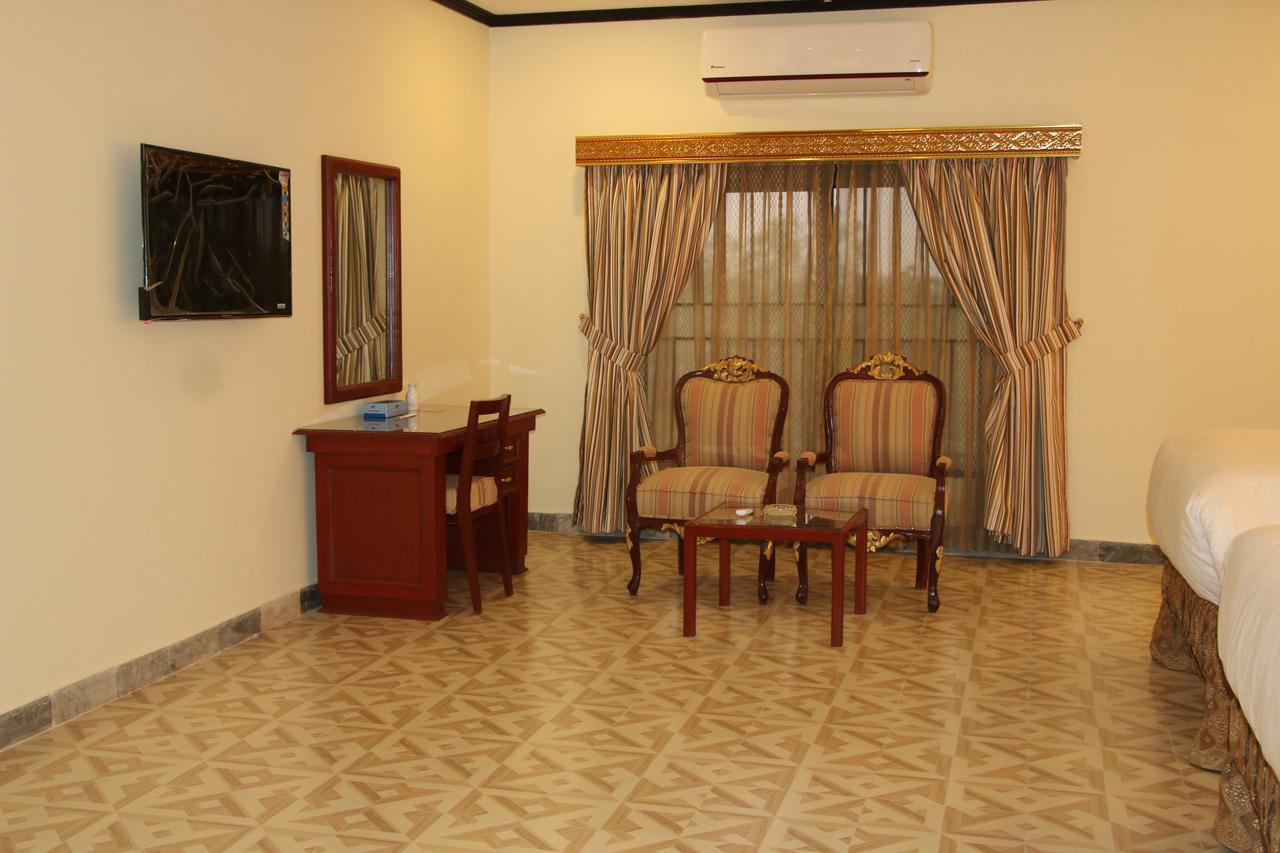 Indus Hotel Hyderabad Eksteriør billede